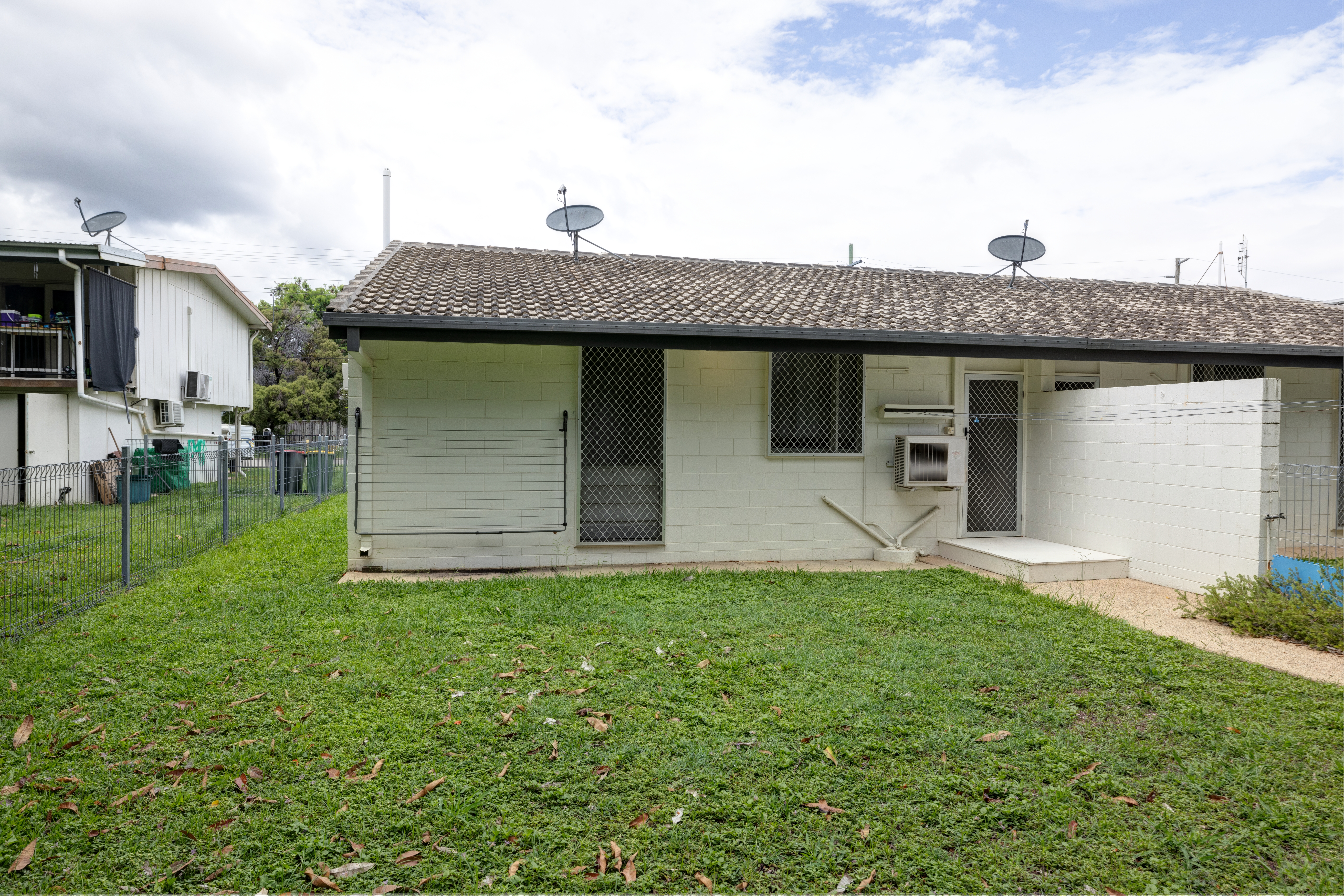 Quick & cheap AI real estate image editing services